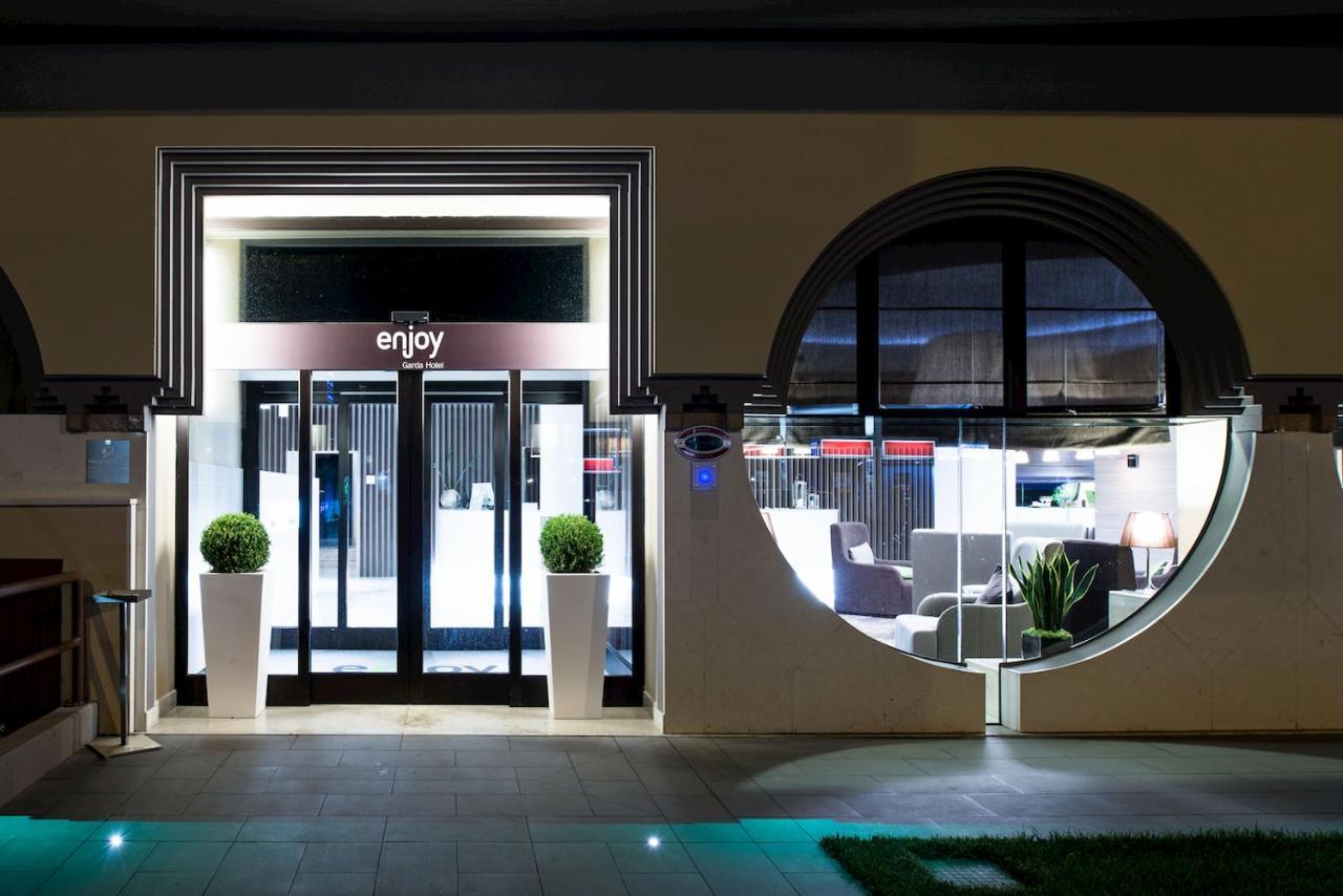 Enjoy Garda Hotel Peschiera del Garda Esterno foto