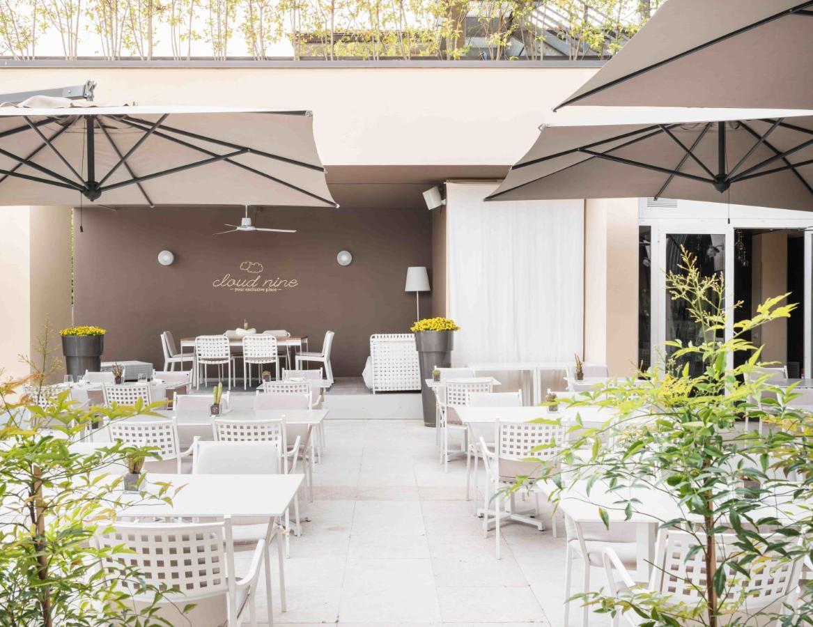 Enjoy Garda Hotel Peschiera del Garda Esterno foto