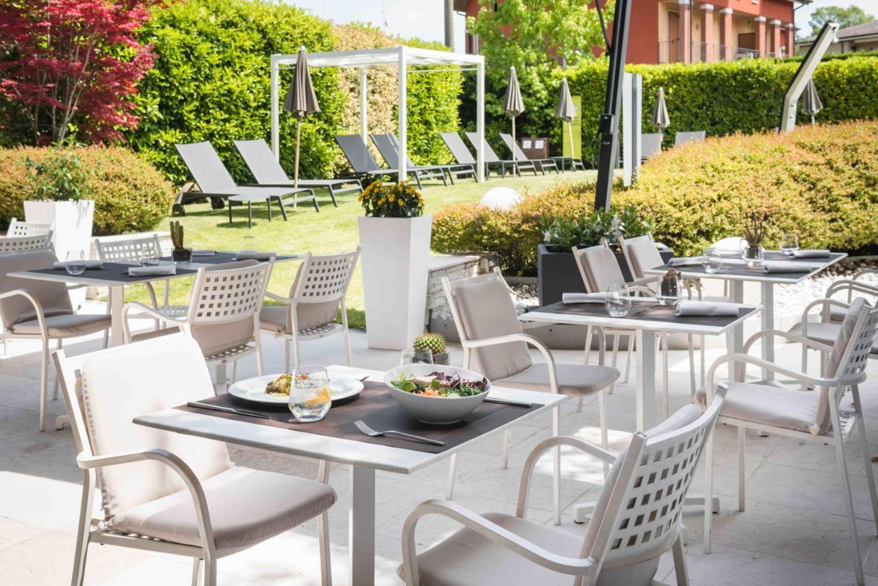 Enjoy Garda Hotel Peschiera del Garda Esterno foto